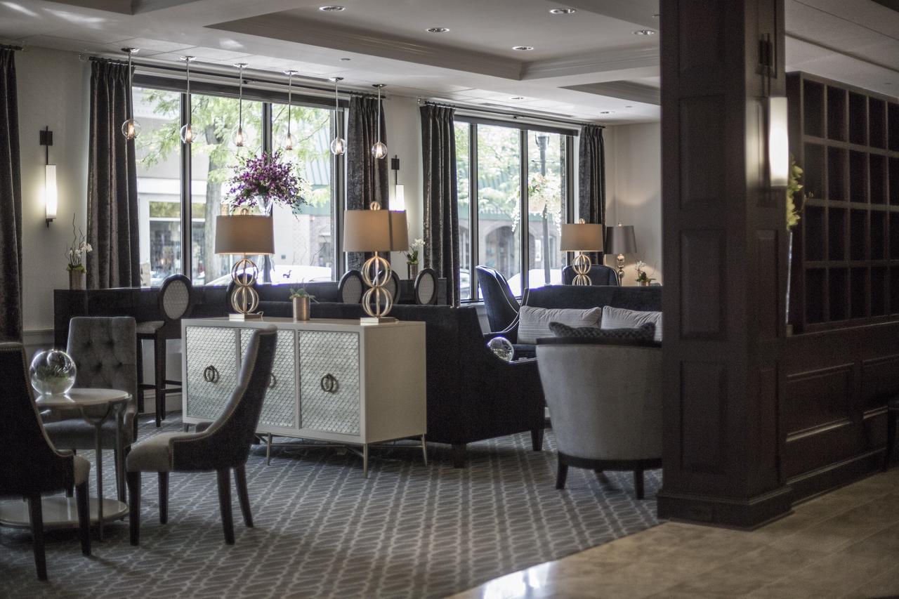 La Banque Hotel Homewood Bagian luar foto